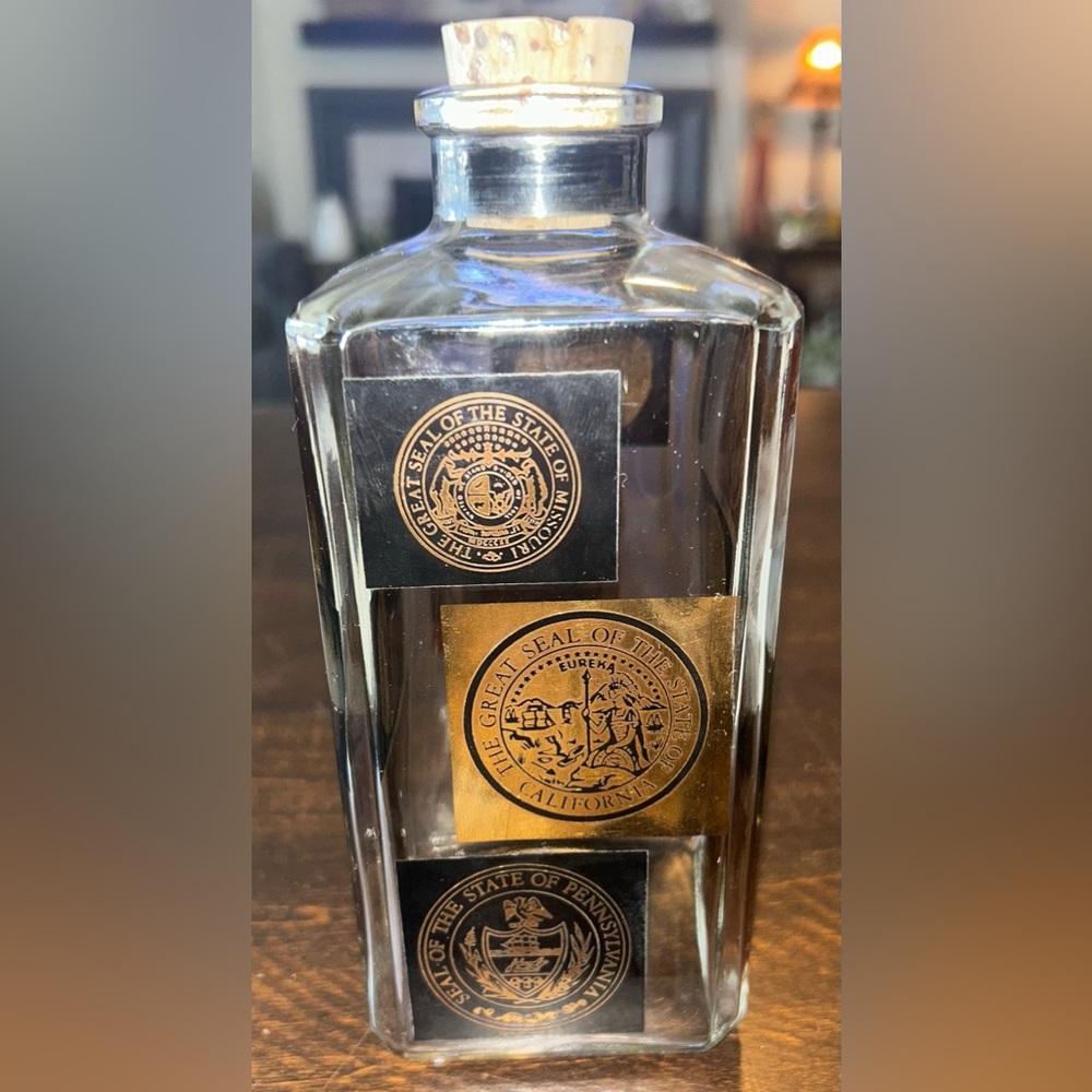 Vintage state seals decanter
